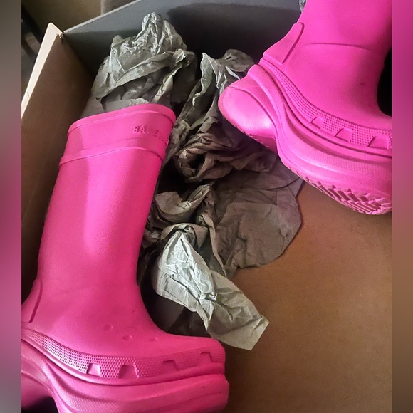 Balenciaga Boots Size 36 - Picture 2 of 4